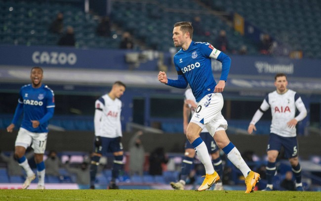 普荷斯在红雀队连续十年打击率破三成，被评为该年代最完美的右打者